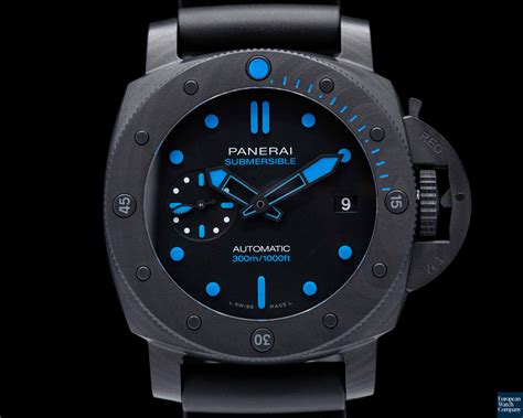 Panerai Submersible Carbotech PAM 00960 .